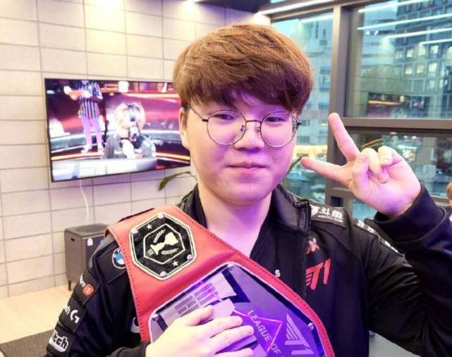 他的表现不 他的表现不