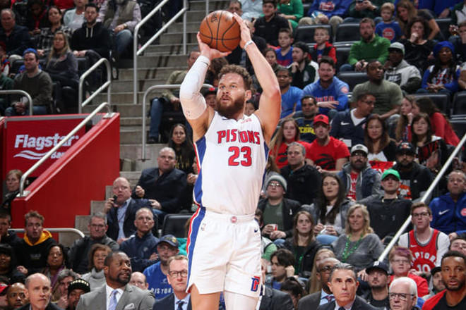 他在中场安 他在中场安